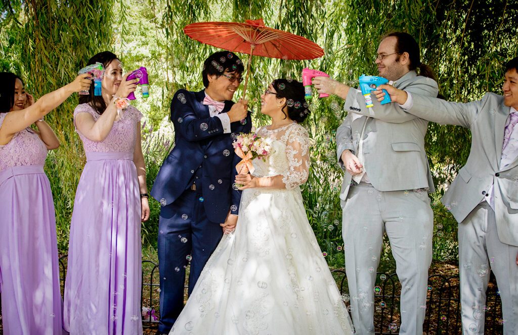 Chinese wedding in central London with bubble guns