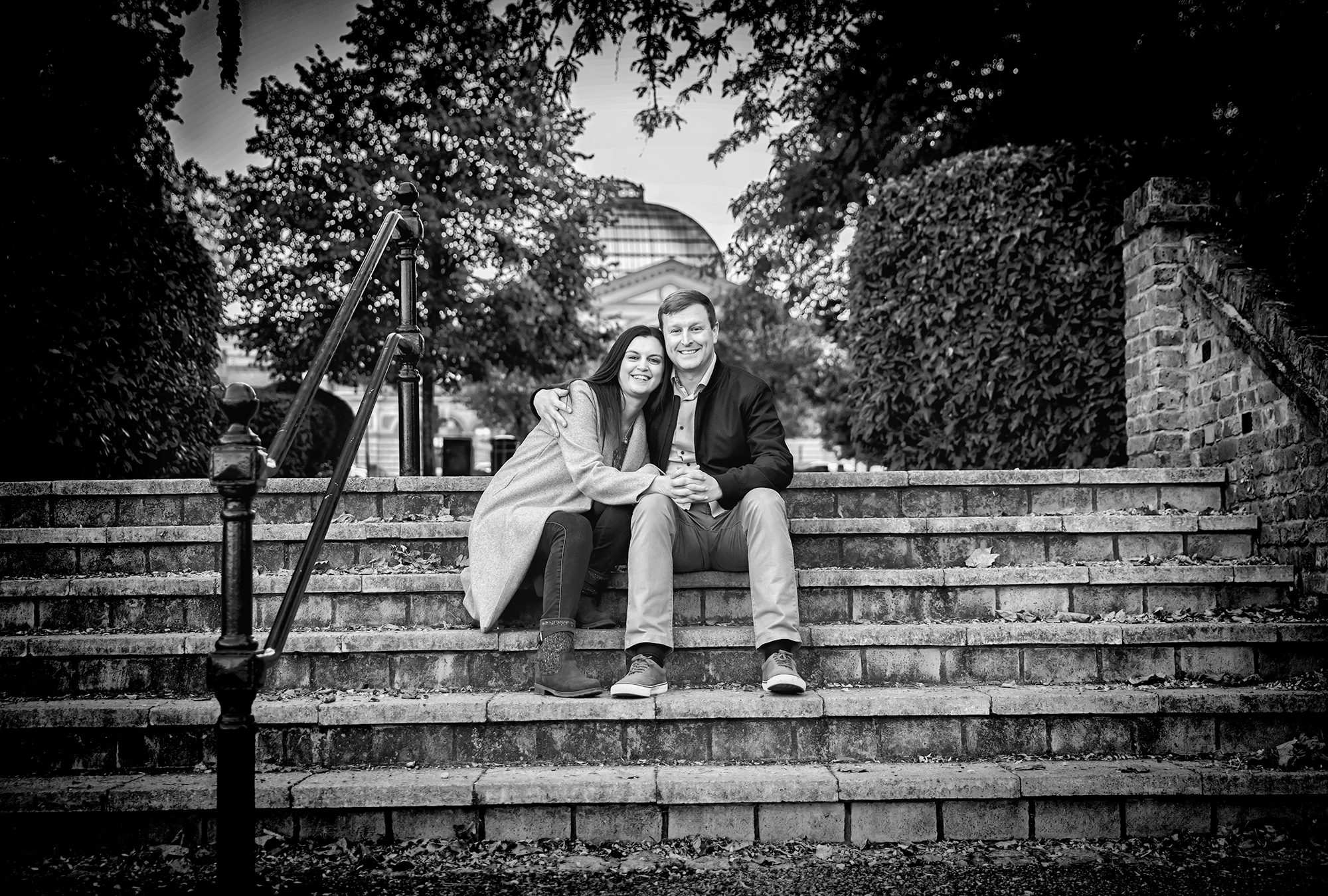 Couple on steps Alexandra Park and Palace shoot
